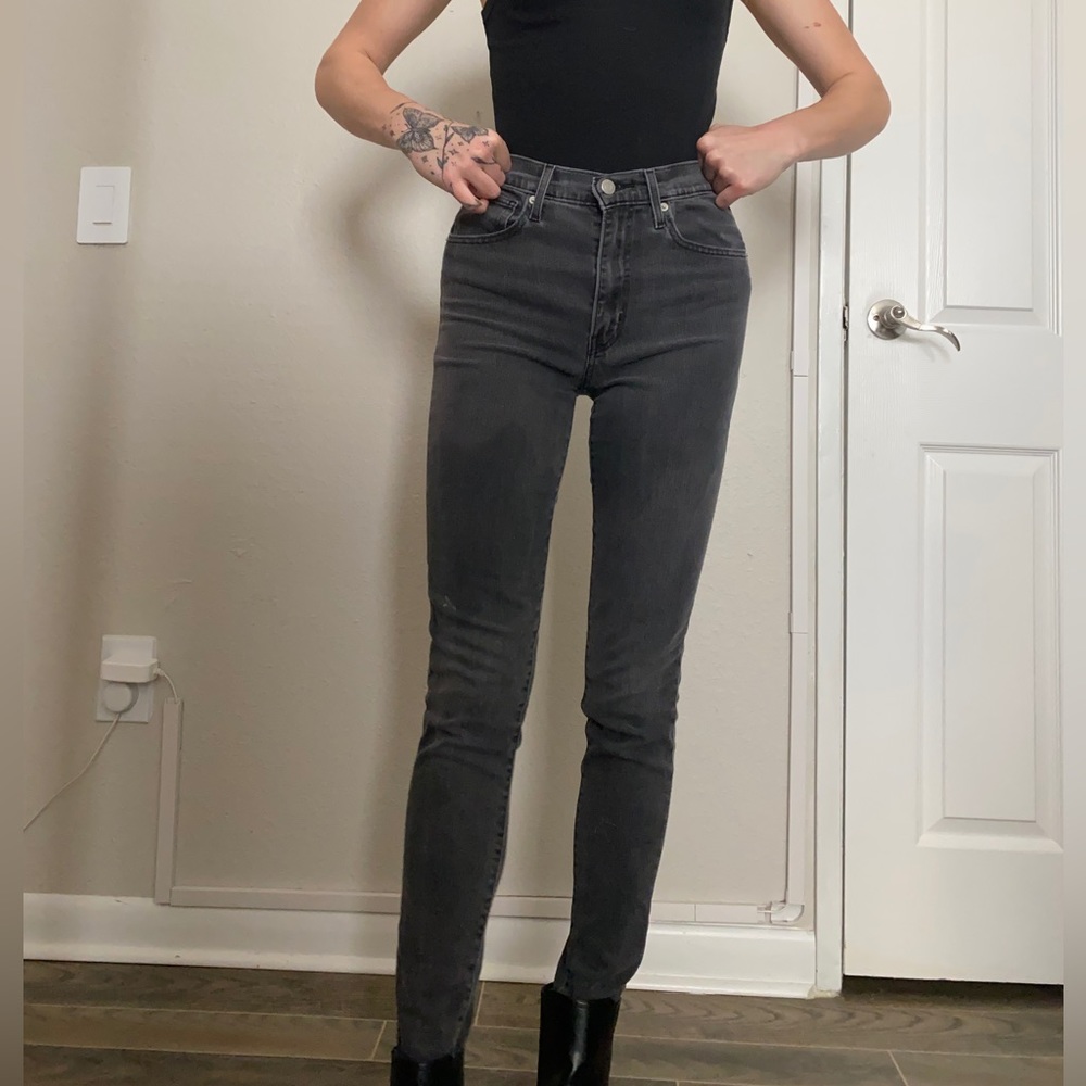 Mile High 711 Levi Jeans size 27